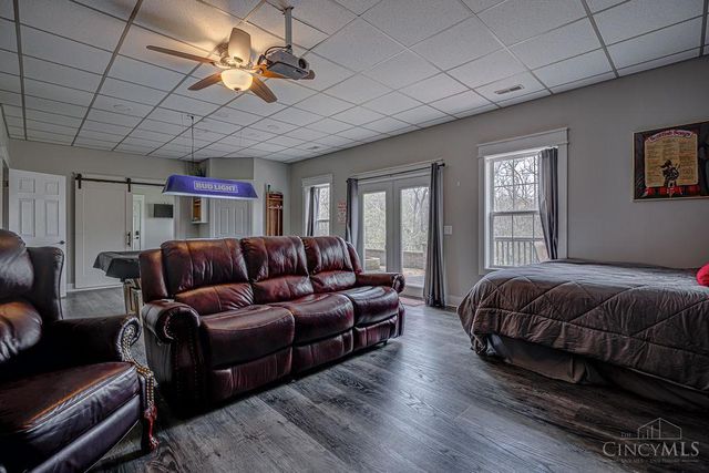1648 Brookridge Circle Drive, Miller Twp, IN 47025