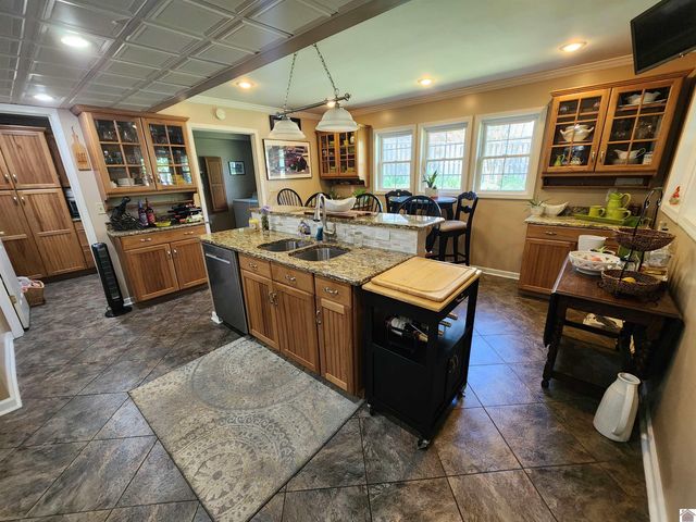205 Forsythia, Paducah, KY 42003