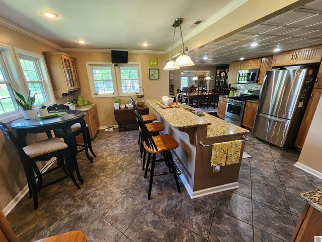 205 Forsythia, Paducah, KY 42003