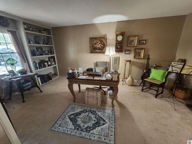 205 Forsythia, Paducah, KY 42003