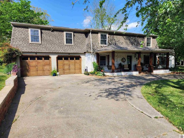 205 Forsythia, Paducah, KY 42003