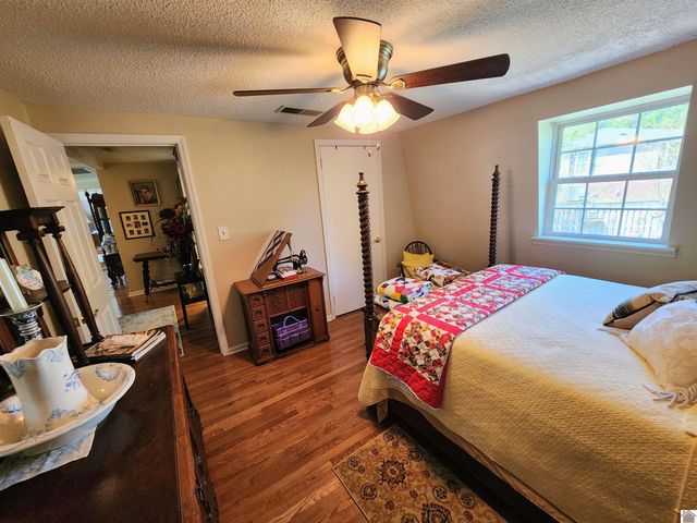 205 Forsythia, Paducah, KY 42003