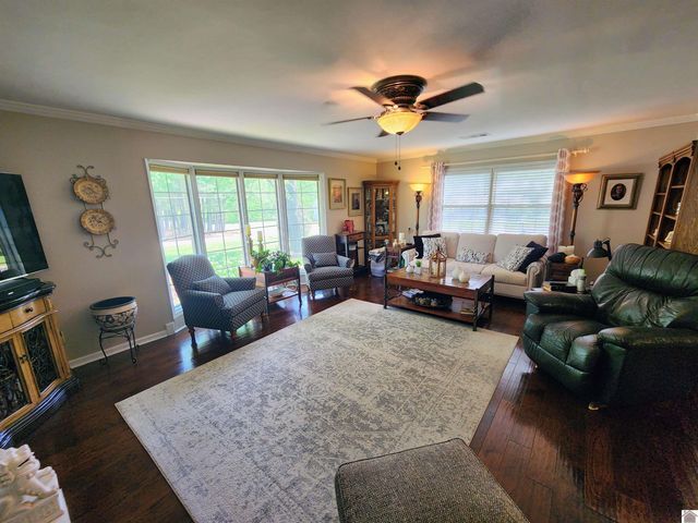 205 Forsythia, Paducah, KY 42003