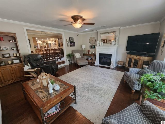 205 Forsythia, Paducah, KY 42003