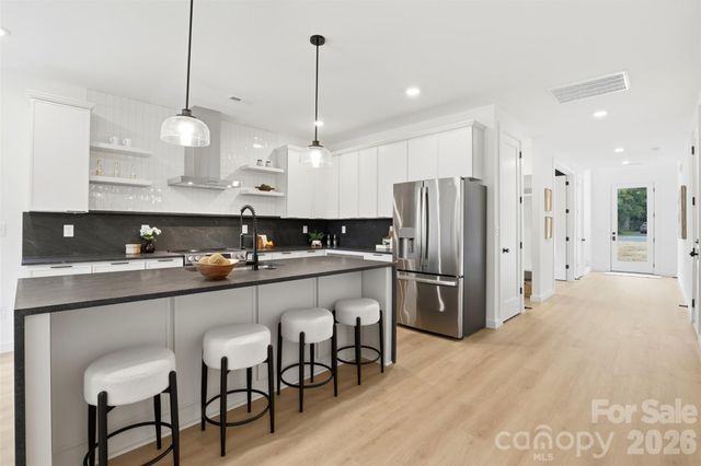2818 Dogwood Avenue, Charlotte, NC 28206
