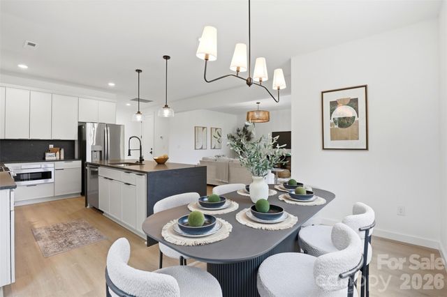 2818 Dogwood Avenue, Charlotte, NC 28206
