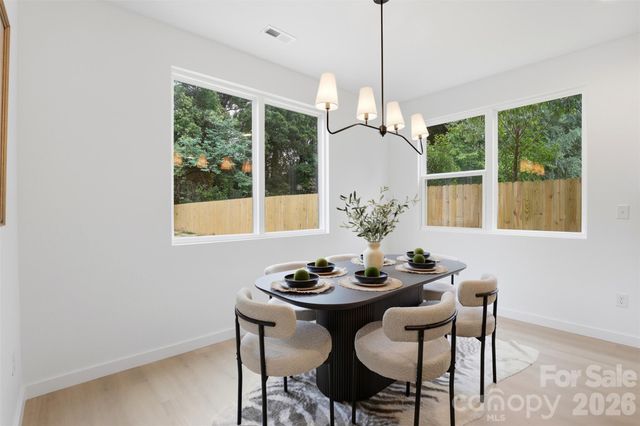 2818 Dogwood Avenue, Charlotte, NC 28206