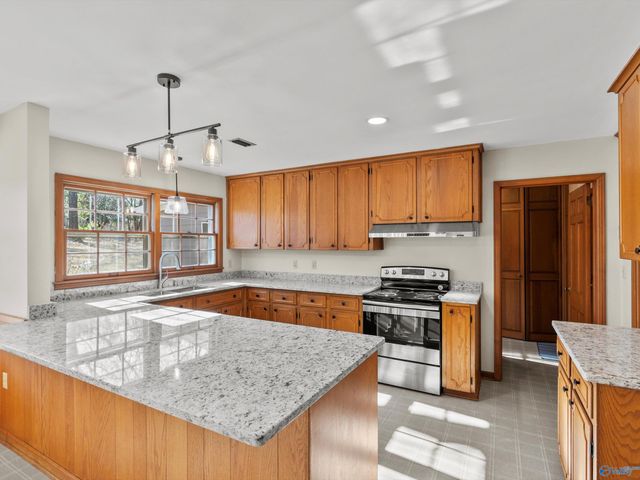 2501 College Street SE, Decatur, AL 35601