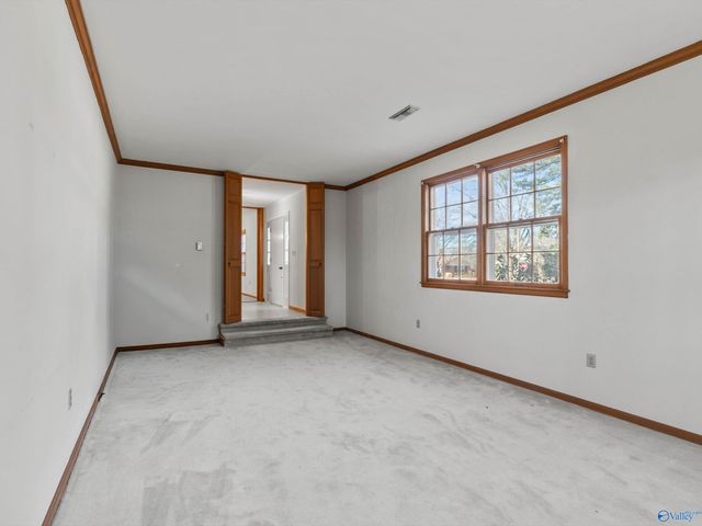 2501 College Street SE, Decatur, AL 35601