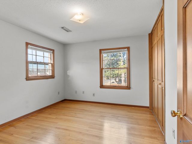 2501 College Street SE, Decatur, AL 35601