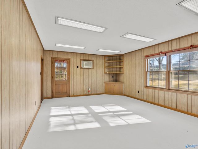 2501 College Street SE, Decatur, AL 35601