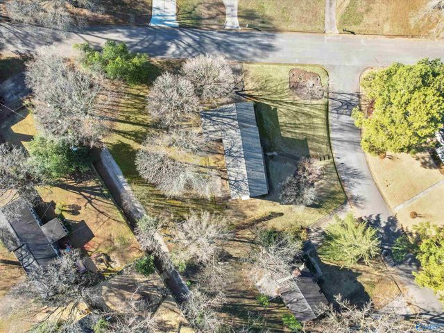 2501 College Street SE, Decatur, AL 35601