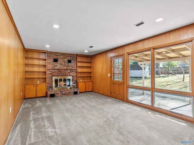 2501 College Street SE, Decatur, AL 35601