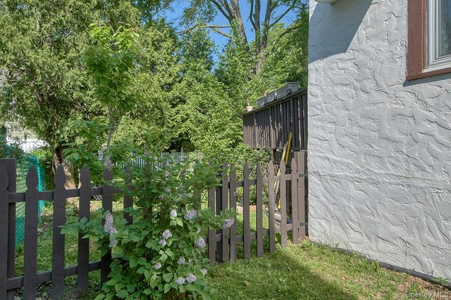 88 Smith Avenue, White Plains, NY 10605