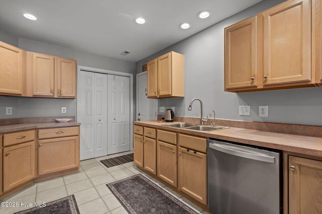 7816 Cypress Island Drive, Wilmington, NC 28412