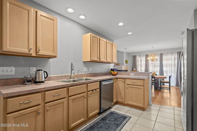 7816 Cypress Island Drive, Wilmington, NC 28412