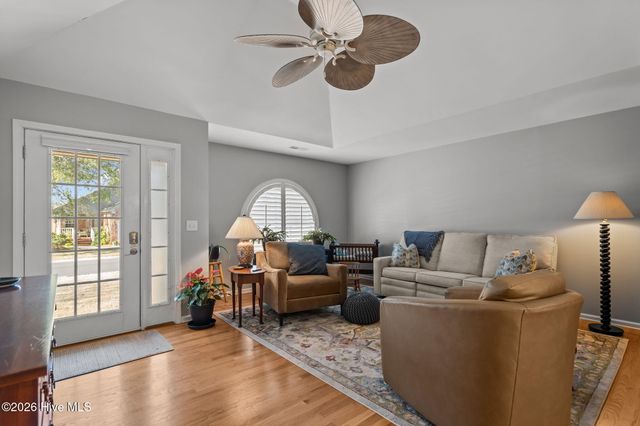 7816 Cypress Island Drive, Wilmington, NC 28412