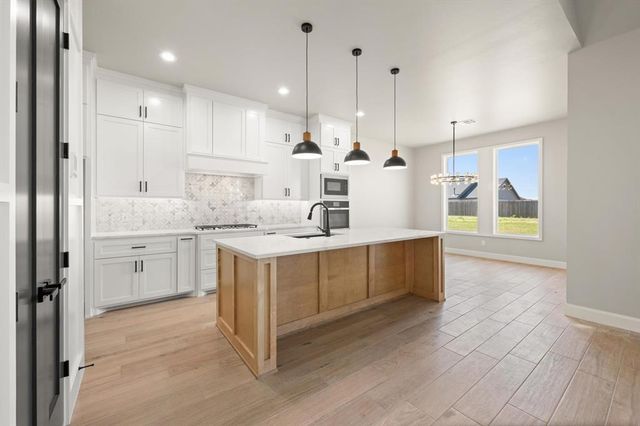 15445 Capri Lane, Edmond, OK 73013