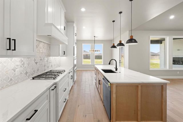 15445 Capri Lane, Edmond, OK 73013