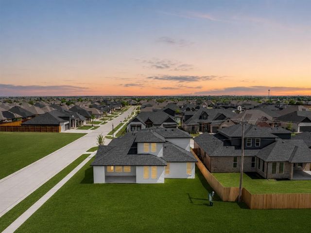 15445 Capri Lane, Edmond, OK 73013