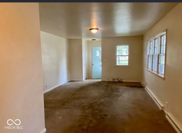 867 W Seventh Street W, Greenfield, IN 46140
