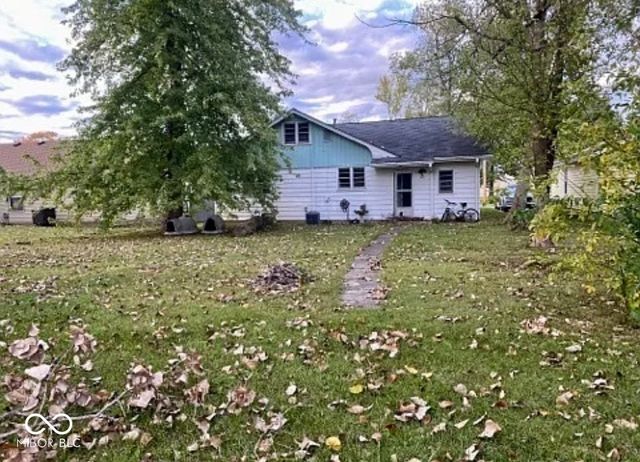 867 W Seventh Street W, Greenfield, IN 46140