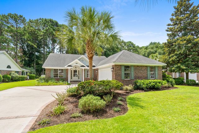 168 Mackinley Circle, Pawleys Island, SC 29585