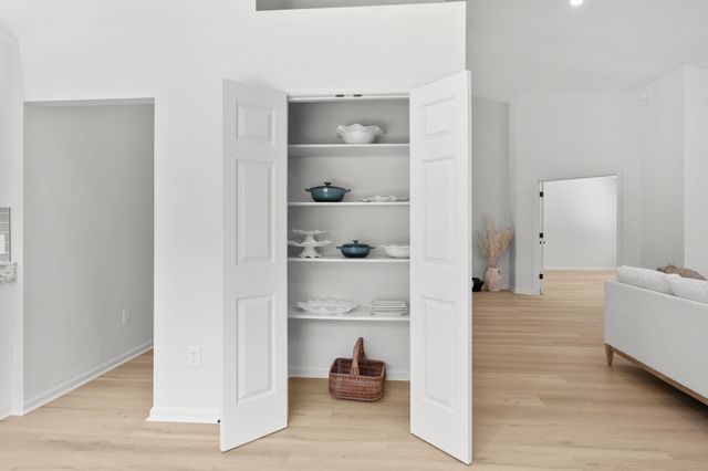 168 Mackinley Circle, Pawleys Island, SC 29585