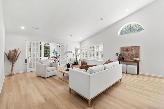 168 Mackinley Circle, Pawleys Island, SC 29585