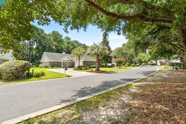 168 Mackinley Circle, Pawleys Island, SC 29585