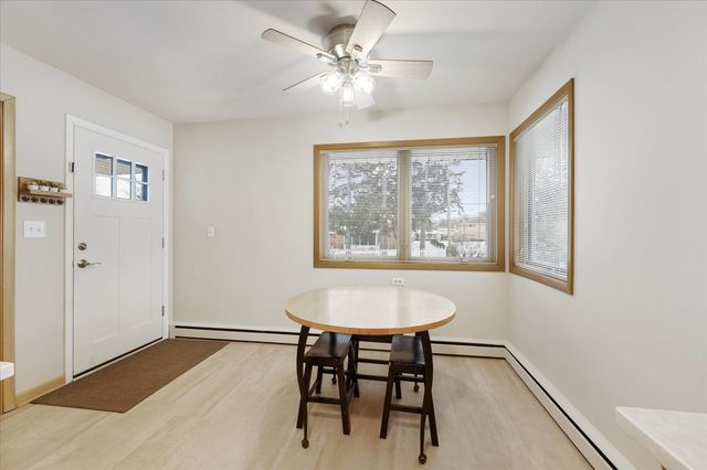 878 S Parkside Avenue, Elmhurst, IL 60126