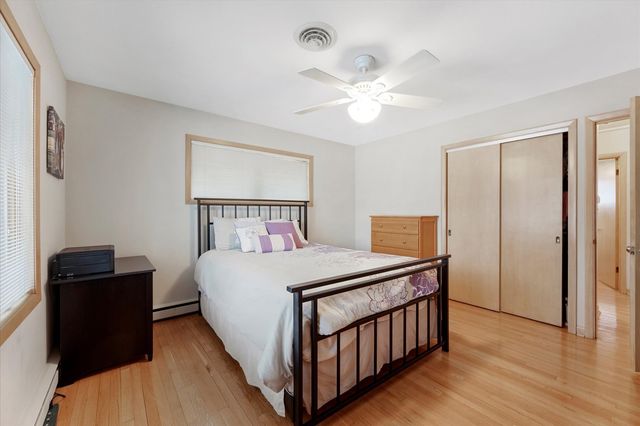 878 S Parkside Avenue, Elmhurst, IL 60126