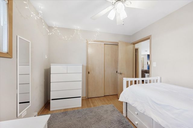 878 S Parkside Avenue, Elmhurst, IL 60126