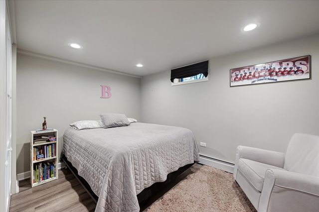 878 S Parkside Avenue, Elmhurst, IL 60126