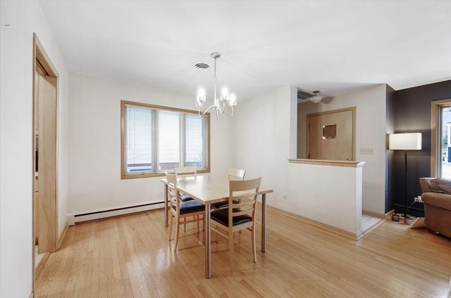 878 S Parkside Avenue, Elmhurst, IL 60126