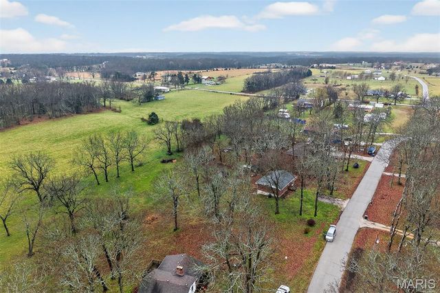 19536 Echo Road, Phillipsburg, MO 65722