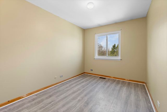 1220 Cove Drive 224D, Prospect Heights, IL 60070