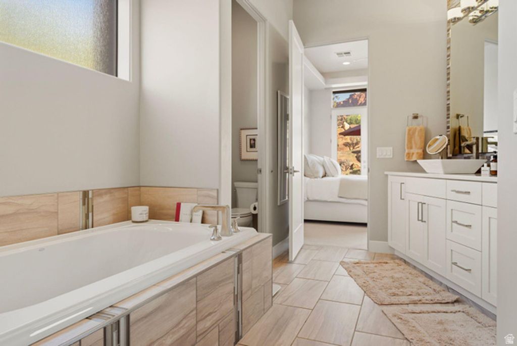 Image 28 of property listing at 2405 W ENTRADA TRL #78, St. George, UT 84770