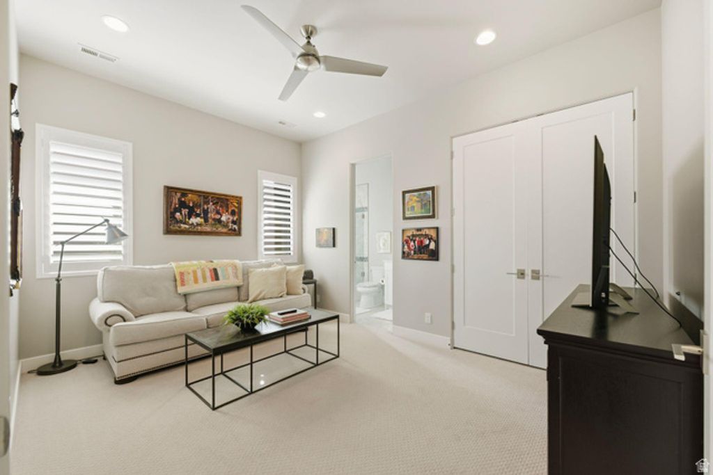 Image 36 of property listing at 2405 W ENTRADA TRL #78, St. George, UT 84770