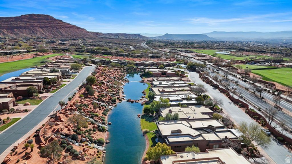 Image 6 of property listing at 2405 W ENTRADA TRL #78, St. George, UT 84770