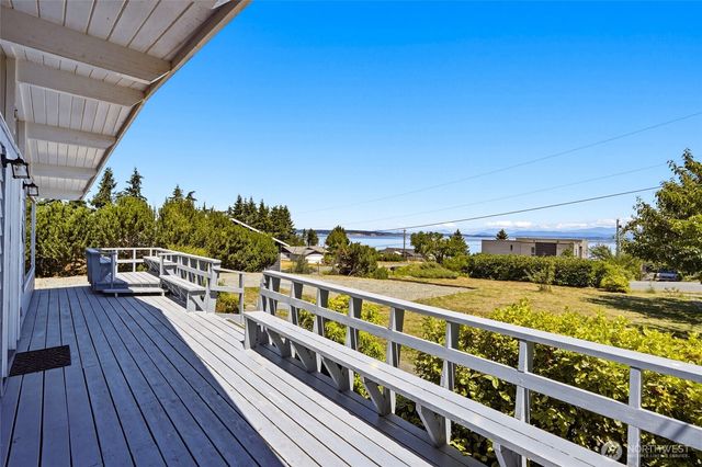 1838 Edgewood Drive, Camano Island, WA 98282