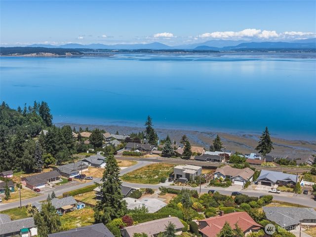 1838 Edgewood Drive, Camano Island, WA 98282