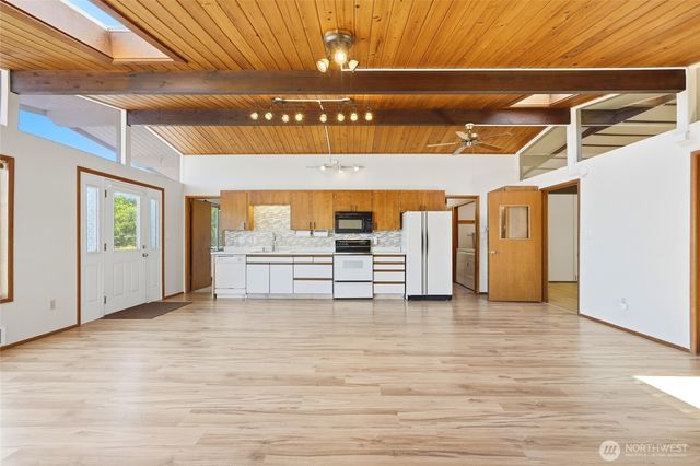 1838 Edgewood Drive, Camano Island, WA 98282