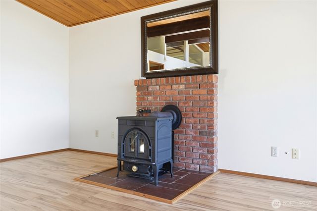 1838 Edgewood Drive, Camano Island, WA 98282