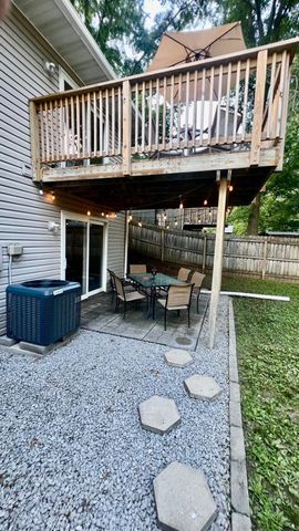 240 N BROADVIEW CT, Columbia, MO 65201