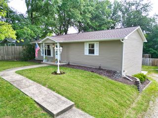 240 N BROADVIEW CT, Columbia, MO 65201