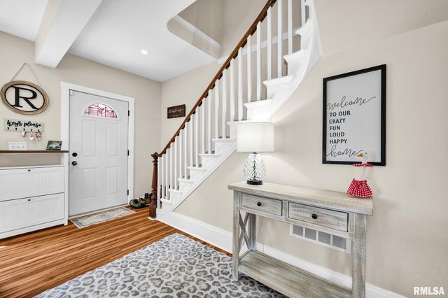 715 E CHATHAM Street, Metamora, IL 61548