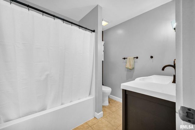 715 E CHATHAM Street, Metamora, IL 61548