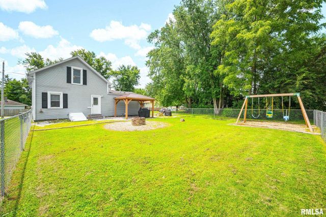715 E CHATHAM Street, Metamora, IL 61548