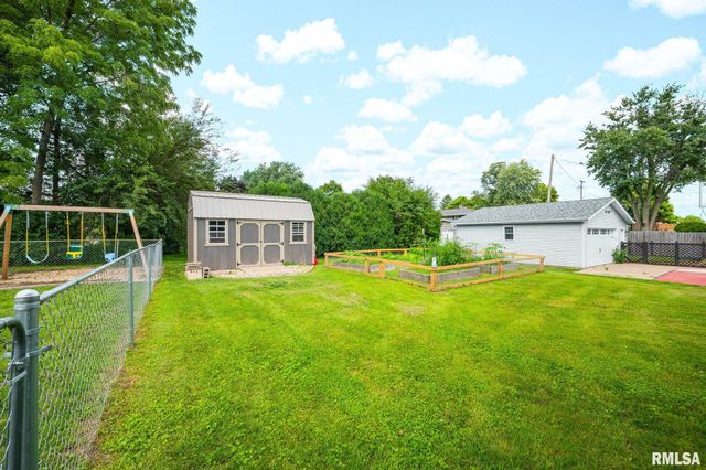715 E CHATHAM Street, Metamora, IL 61548